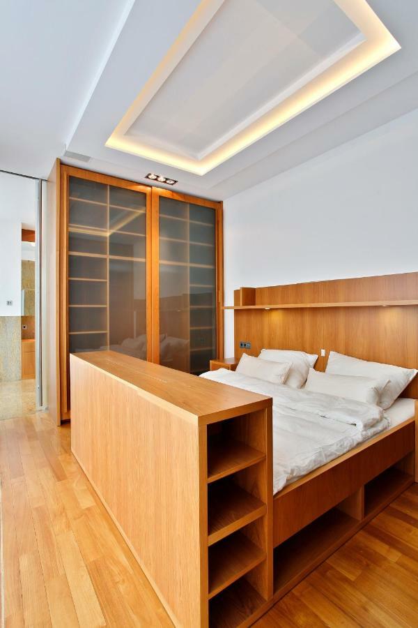 Rezidence Kavci Hory Apartment